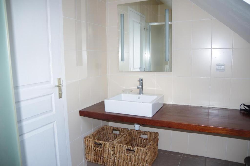 Gites Du Manoir De Goandour Crozon Zimmer foto